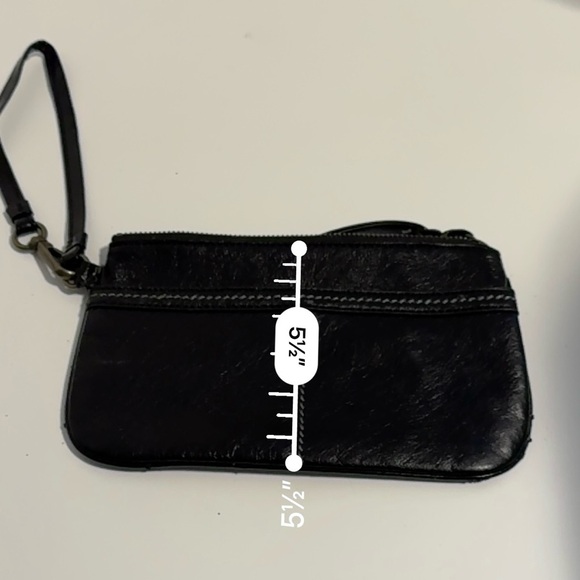THE SAK black leather wristlet - Picture 5 of 7